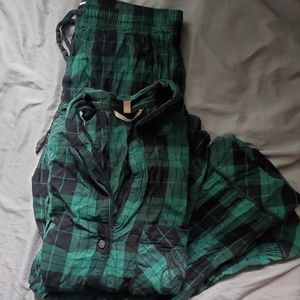 VS green flannel pj set